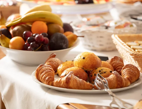 masseria-mongio-breakfast-1